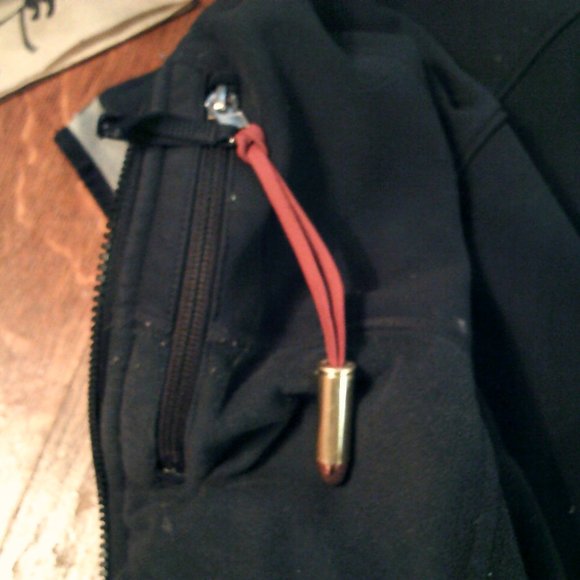 Bullet style lanyards for coats ,knifes, anything with a zipper. Hand made in US - Picture 3 of 3